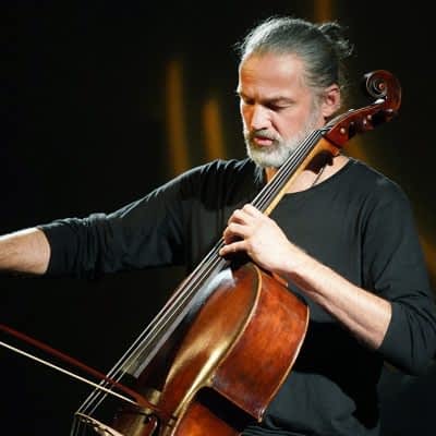 Jiří Bárta s violoncellem